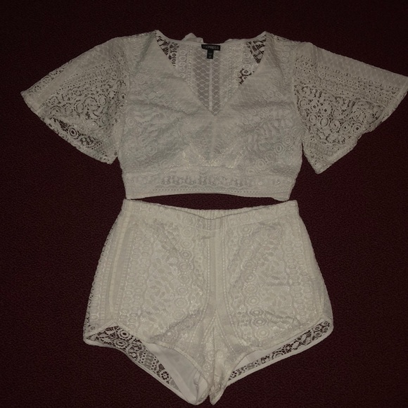 Express Pants - White lace 2 piece outfit